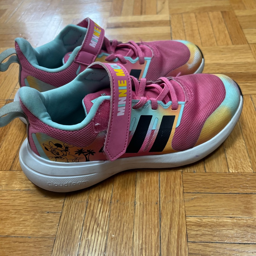 adidas Disney Minnie Mouse  Sneakers